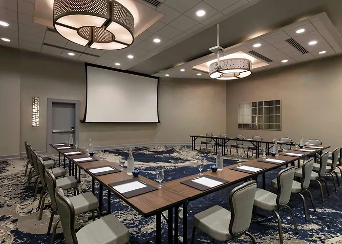 The Royal Sonesta Downtown 4*