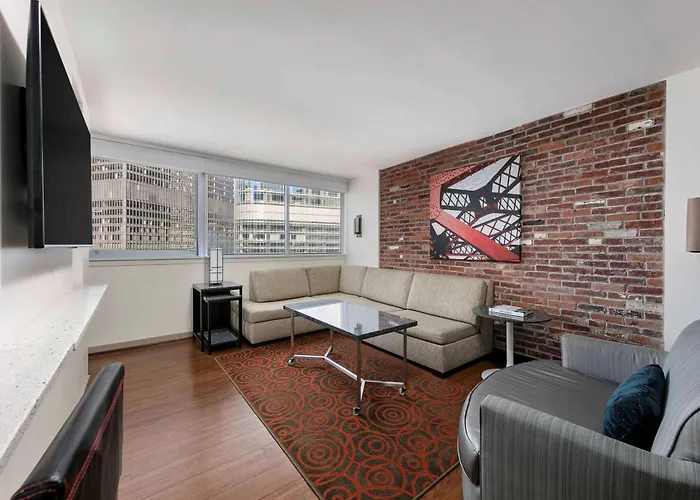 The Royal Sonesta Downtown 4*