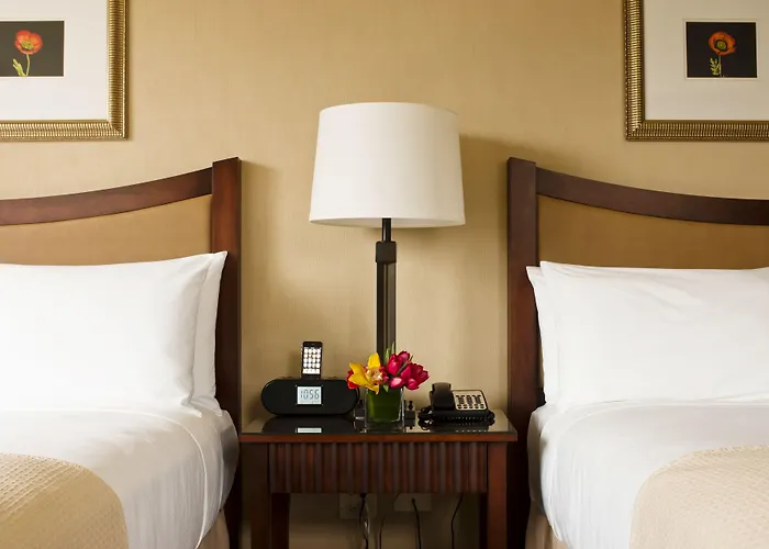 The Royal Sonesta Downtown 4*