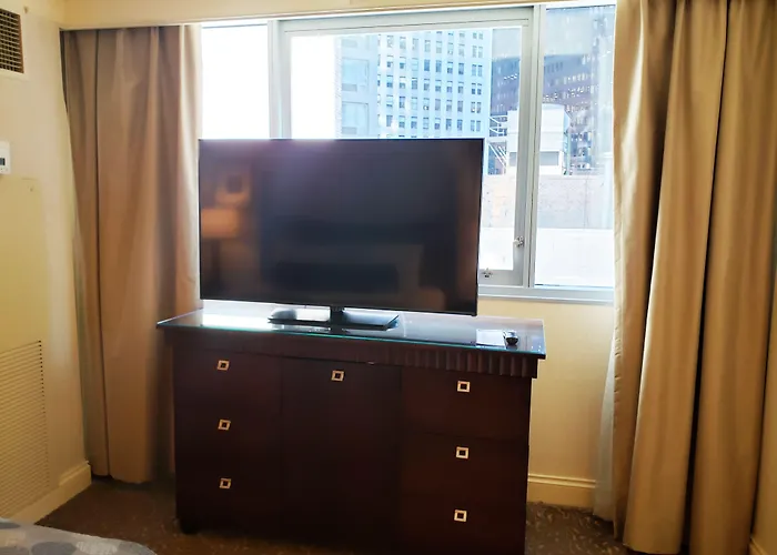 Отель The Royal Sonesta Downtown